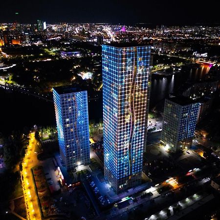Апартаменты На Набережной С Панорамным Видом На 39 Этаже Astaná Exterior foto